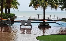 Timur Bay By Dream View Studio